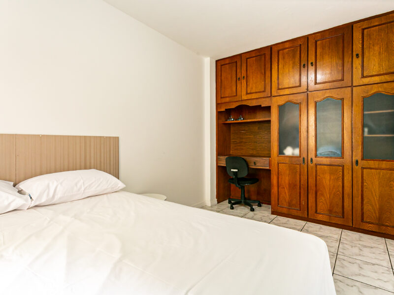 Amplo apto localizado a passos da Beira-mar Norte - SA402